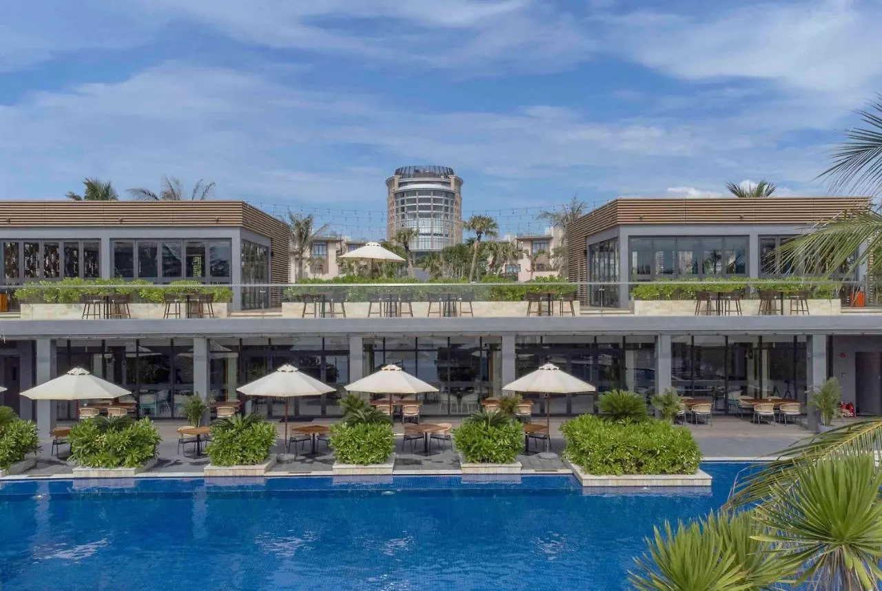 Wyndham Garden Cam Ranh Resort 5*,