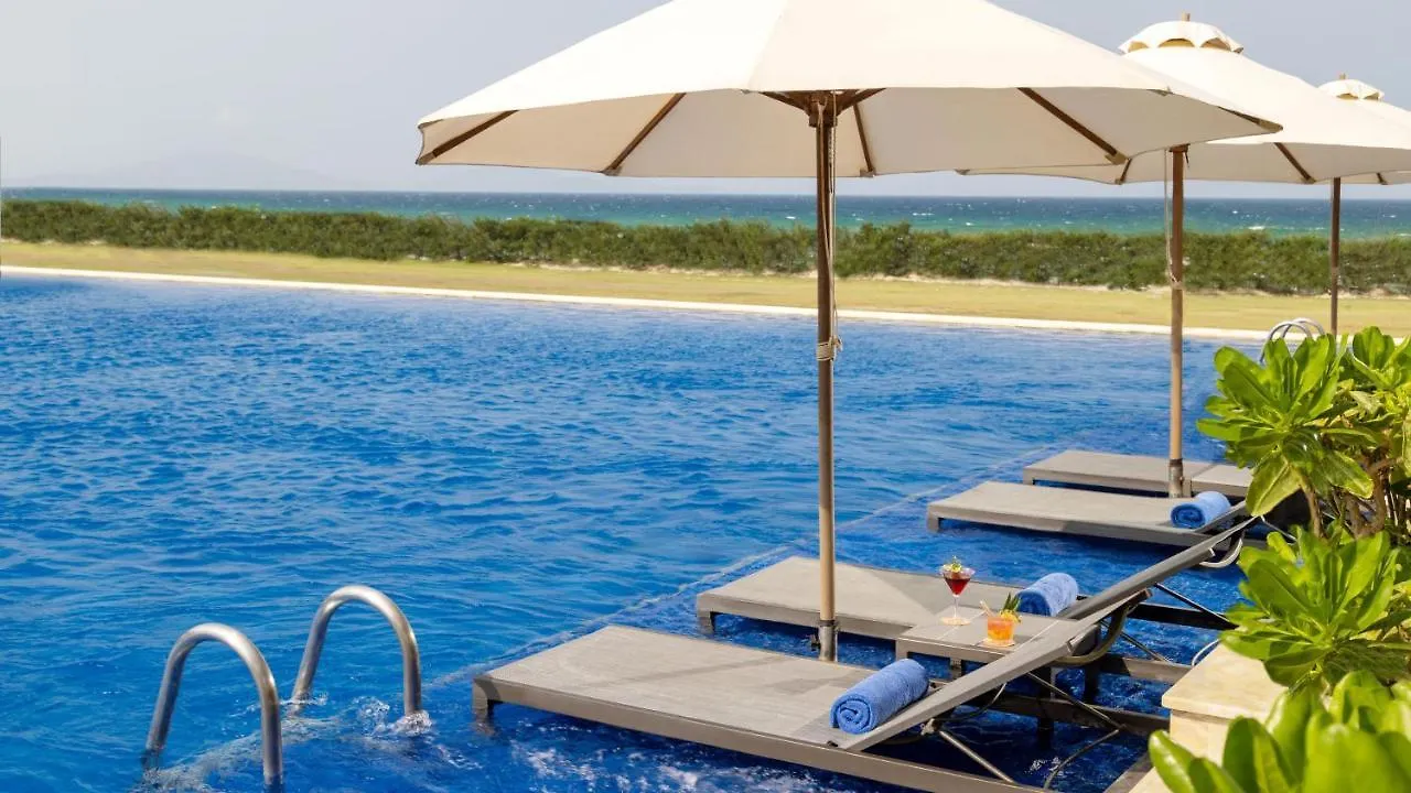 Hotel Wyndham Garden Cam Ranh Resort